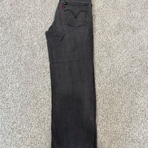 Women’s Black Levi’s